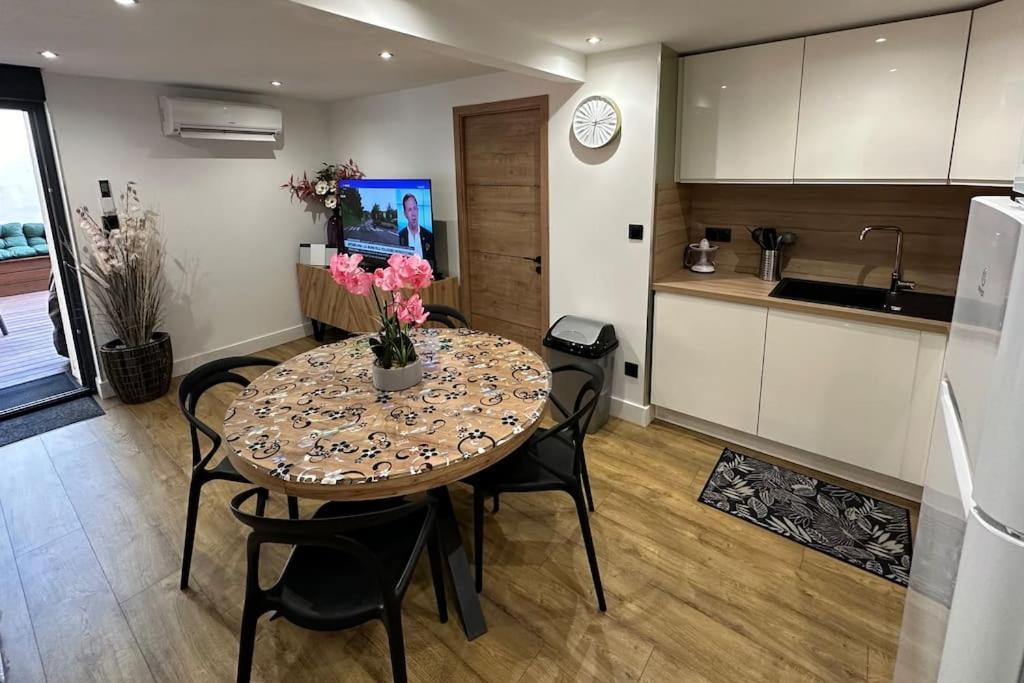 Le Briand Appartement 4Etoiles Nancy Thermal Cosy Avec Terrasse Wifi Exterior foto